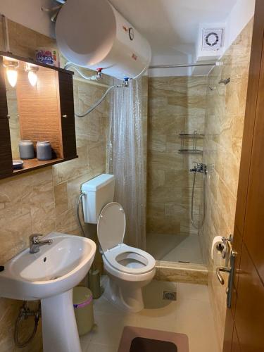 Ένα μπάνιο στο Kithra