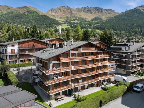 Apartment Val Neige 11 by Interhome