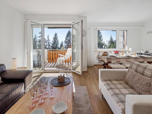 Posezení v ubytování Apartment Vermala Soleil B1 by Interhome