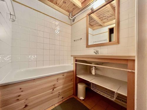 Koupelna v ubytování Appartement 3 pièces 7 pers avec parking à Monêtier-les-Bains - FR-1-330F-146