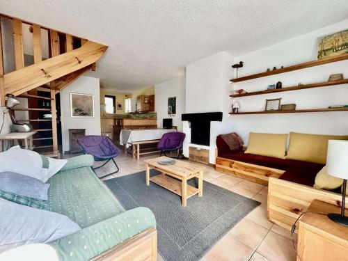 Posezení v ubytování Appartement 3 pièces 7 pers avec parking à Monêtier-les-Bains - FR-1-330F-146