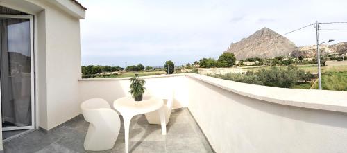 Nespecifikovaný výhled na hory nebo výhled na hory při pohledu z prázdninového domu