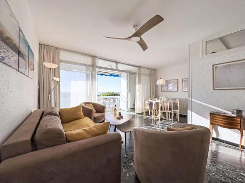 Apartment Le Mireille by Interhome