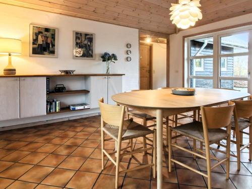 Kuchyň nebo kuchyňský kout v ubytování Holiday Home Brigida - 500m from the sea by Interhome