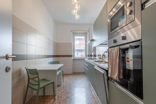 Bright & Stylish Flat near Villa Pamphili