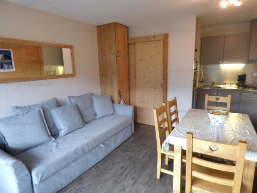 Studio rénové avec balcon exposé sud, idéal pour 4 personnes - FR-1-458-141