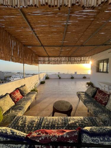 Posezení v ubytování Atlantic view Tamraght