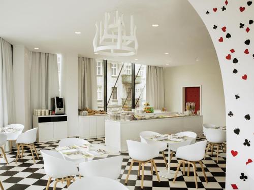 Zona de estar de Ibis Styles Wroclaw Centrum