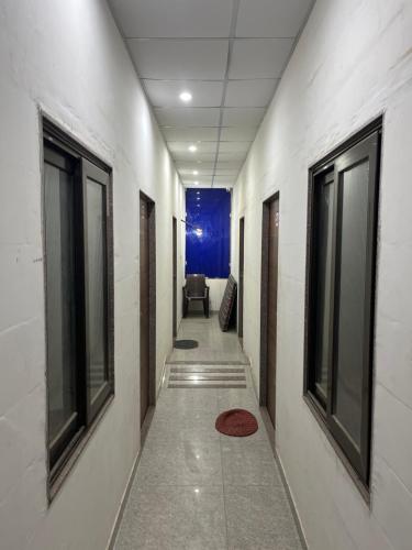 Φωτογραφία από το άλμπουμ του Hotel Shiv Mahima σε Rīngas