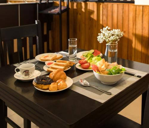 Jídlo v hotelu nebo okolí