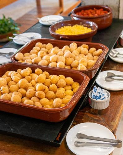 宾馆内部或周边提供的食物