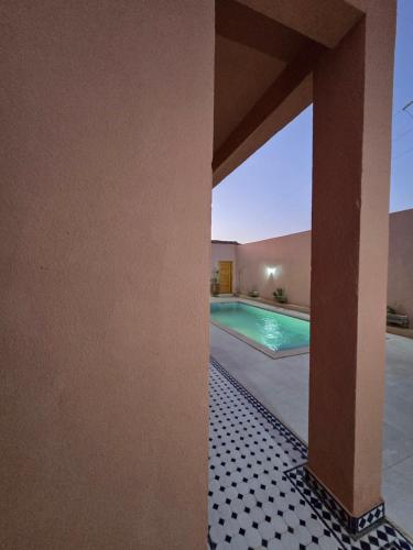 Bazén v ubytování Riad Gogo nebo v jeho okolí