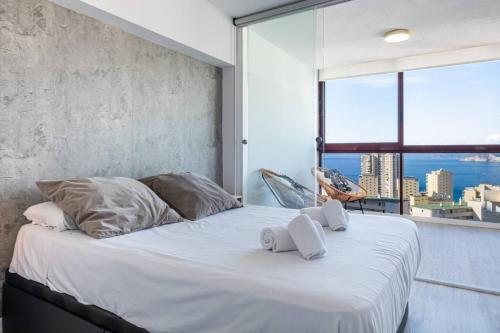 Levante Sky Views - Modern 9th Floor near Beach