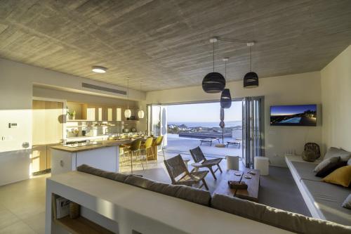 Helios n Astra Vivlos Naxos