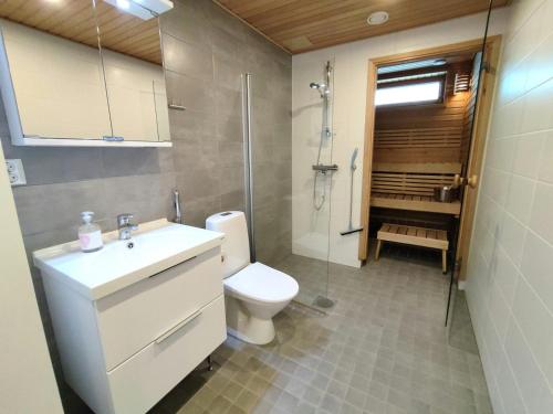 Et badeværelse på Central Apartment for 4 with Sauna