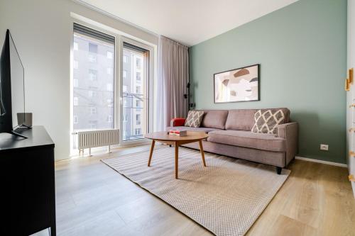 Blueground Prague 7 furnished close to offices PRG-12