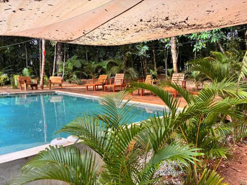 Bazén v ubytování Buena Vista Bay Resort nebo v jeho okolí