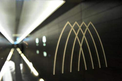  Armani Hotel Dubai -  Room  picture :   Tea/Coffee maker    Minibar    Shower                           