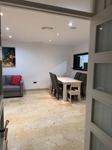 Apartamento dentro de Puerto Banus photo 13