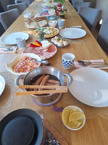 Mad i feriehuset eller i nærheden