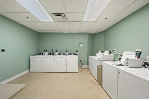 Fotografie z fotogalerie ubytování Origin 0417 - Partial Gulf View on the Pool Desk! v destinaci Panama City Beach