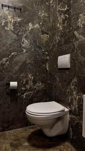 Koupelna v ubytování 1bd Apartment in Sanville Park - 2 floor 013