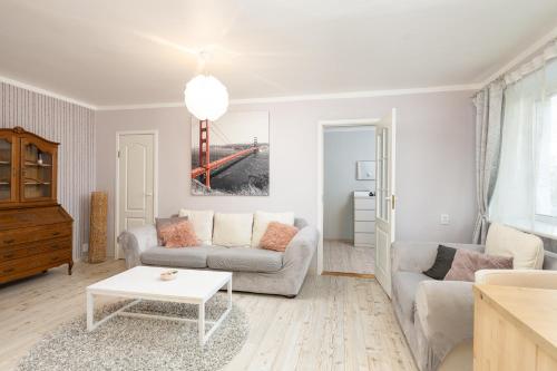 Light, cozy apartement