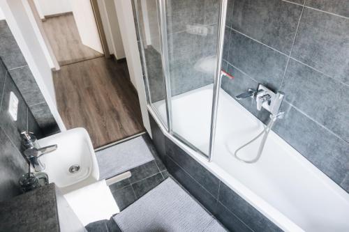 Ένα μπάνιο στο Ferienwohnung Zur Wieskapelle W4 - ideal für Monteure