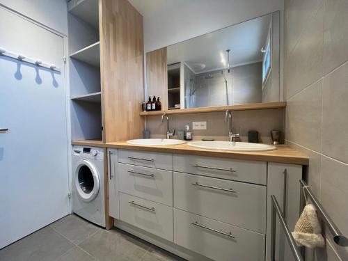 Η κουζίνα ή μικρή κουζίνα στο Appartement chaleureux - 4 personnes