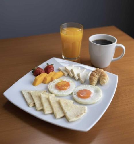 Jídlo v hotelu nebo okolí