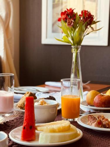 Comida en o cerca de este hotel