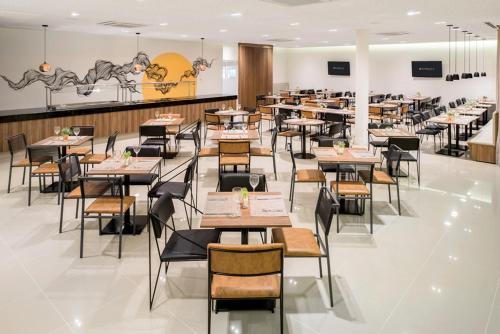 Intercity Pátio Pinda Hotel & Resort — Restaurant/places to eat