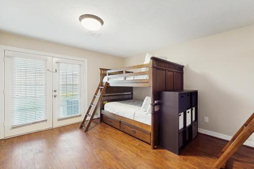 Postel nebo postele na pokoji v ubytování Breeze Getaway