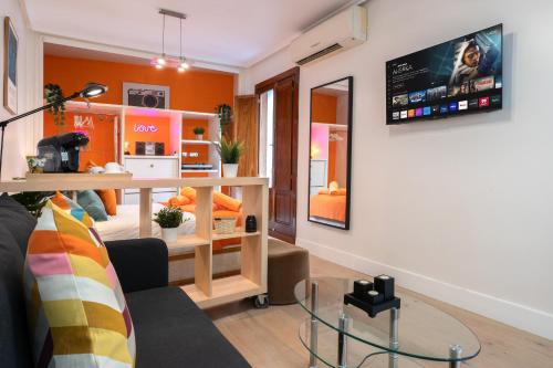 Chic Madrid Studio - Art and Soul in the Prado