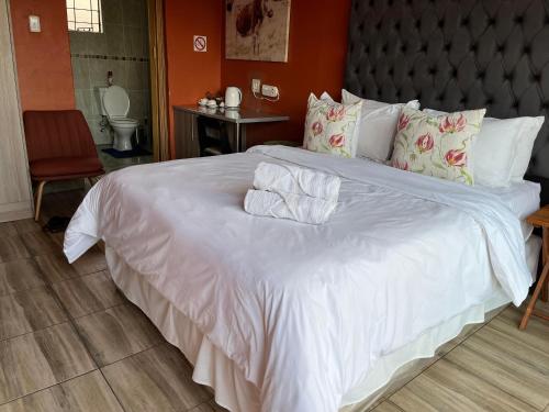 Foto dalla galleria di 7th Dimension Guesthouse a Zeerust