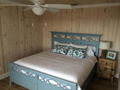 Ένα ή περισσότερα κρεβάτια σε δωμάτιο στο Southern Cross of the Abacos