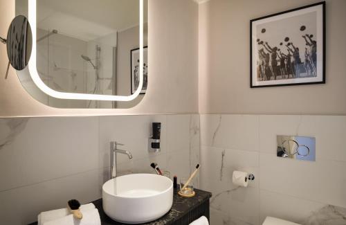 Koupelna v ubytování Badischer Hof Baden-Baden - Leonardo Limited Edition