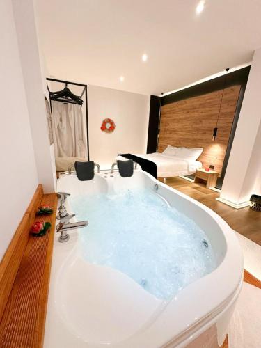 Jacuzzi Studio Room