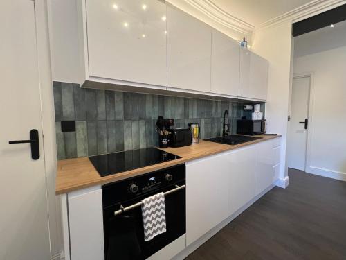Liverpool Willow House - 4 Bed Close to Anfield Stadium photo 8