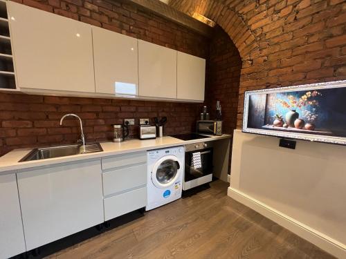 Liverpool Willow House - 4 Bed Close to Anfield Stadium photo 18