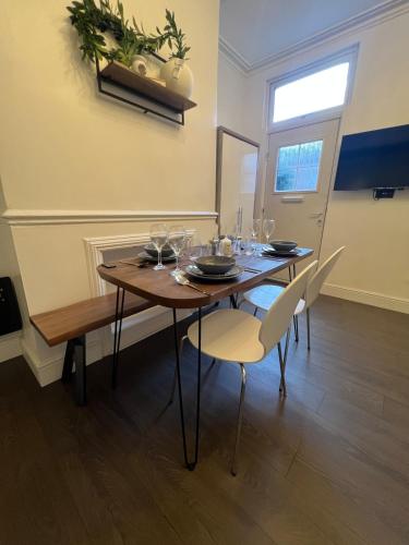 Liverpool Willow House - 4 Bed Close to Anfield Stadium photo 20