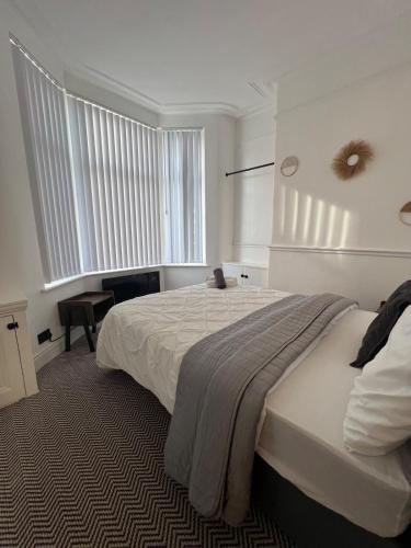 Liverpool Willow House - 4 Bed Close to Anfield Stadium photo 26