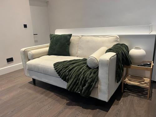 Liverpool Willow House - 4 Bed Close to Anfield Stadium photo 39