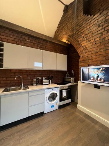 Liverpool Willow House - 4 Bed Close to Anfield Stadium photo 59