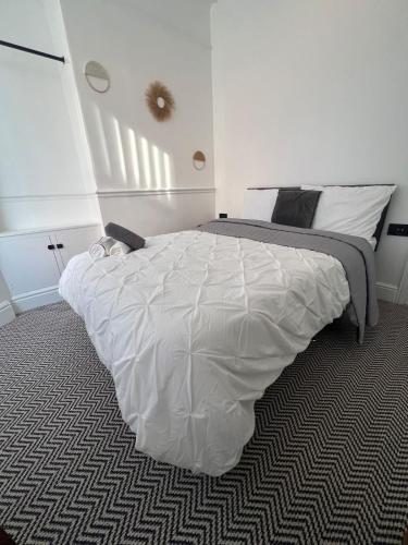 Liverpool Willow House - 4 Bed Close to Anfield Stadium photo 62