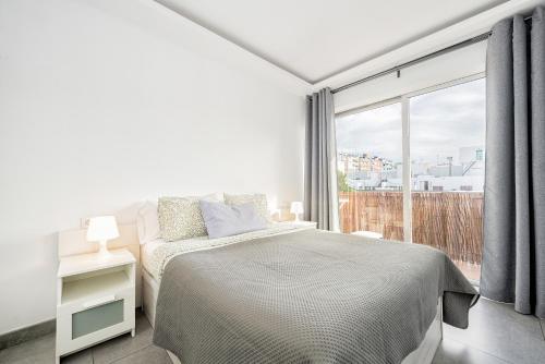 Income Spain Apartamentos