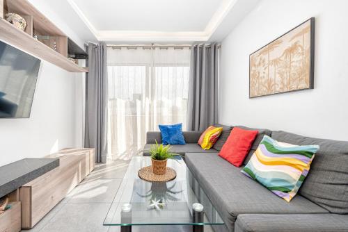 Income Spain Apartamentos