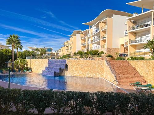 Luxurious T2 with Pool & Breathtaking Ocean Views by BeCherish