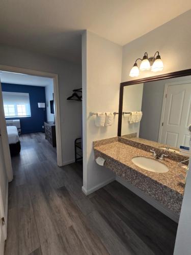 Fotografie z fotogalerie ubytování Quality Inn & Suites Tulare v destinaci Tulare