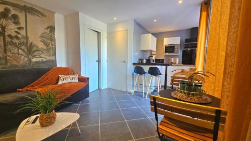 Logement avec jardin 5mn plage et Village de Noël